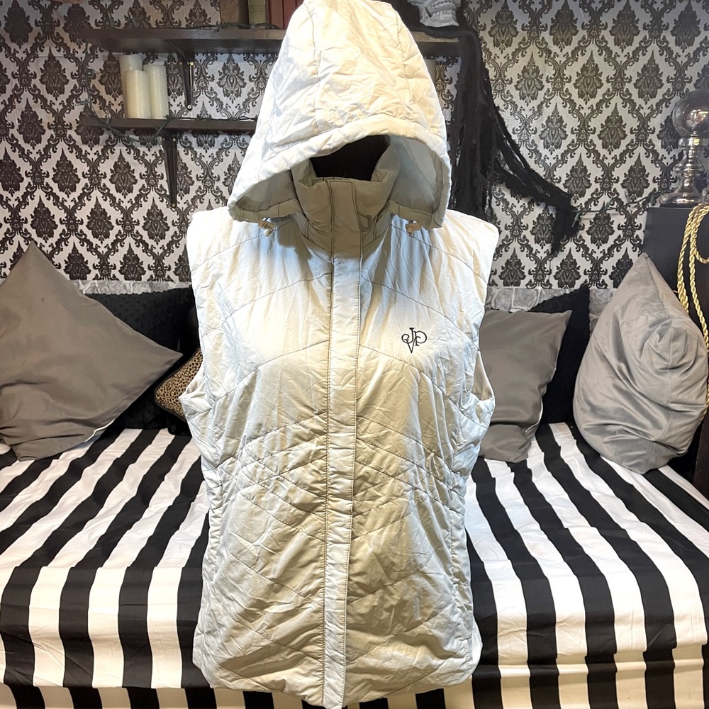 Fossa Apparel Compressible, Removable Hood Vest